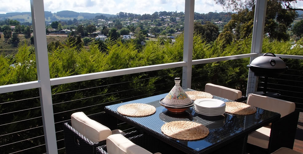 Outside Decking Area overlooking Beechworth